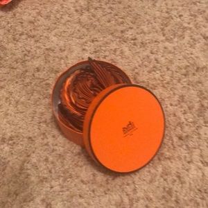 Hermès Pleated Scarf: Les Boxes